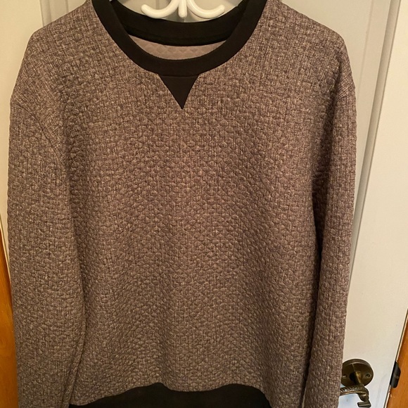 Sweatshirt - Picture 2 of 4